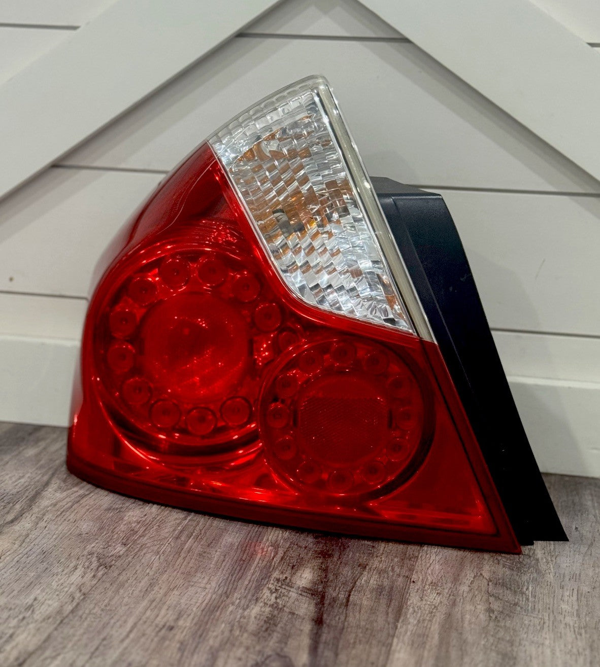 2006 2007 INFINITI M35 M45 LEFT DRIVER SIDE TAILLIGHT LED BRAKE LIGHT OEM