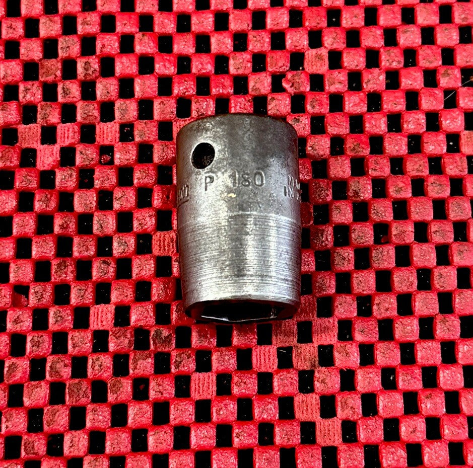 Snap-On Tools P180 1/2" Drive 6 Point, 9/16" Impact Socket Made In USA M6