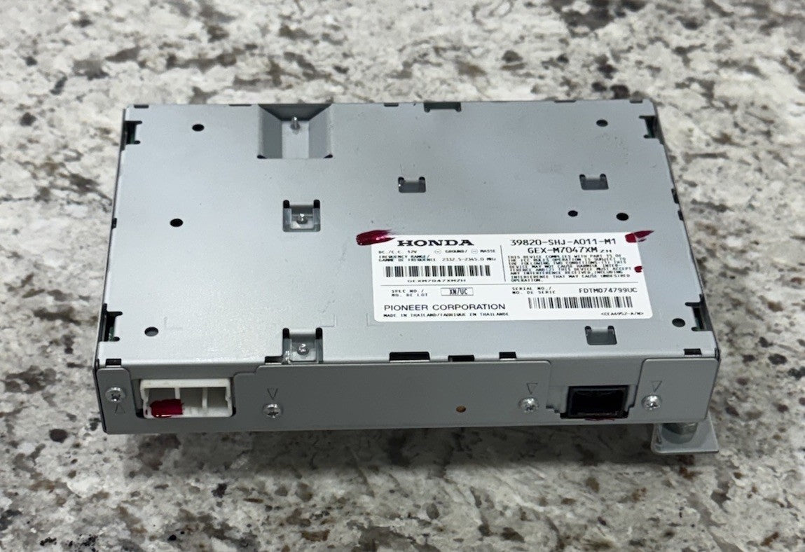 2005-2010 Honda Odyssey Satellite Receiver Control Module 39820-SHJ-A011-M1 OEM