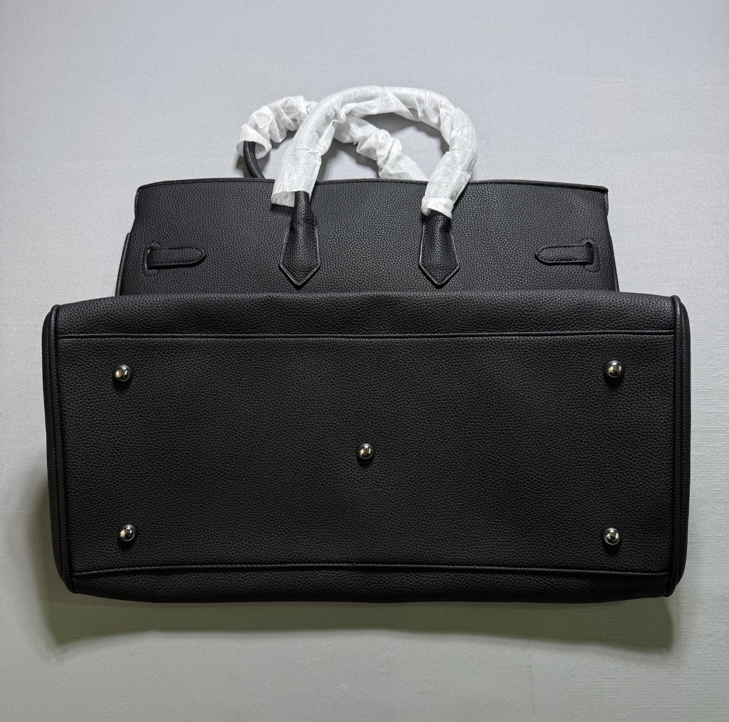 Luxe Weekender Bag Leather Cargo Bag Black Women's NEW
