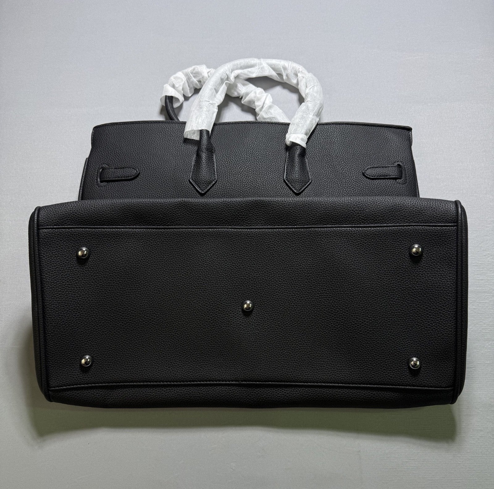 Luxe Weekender Bag Leather Cargo Bag Black Women's NEW