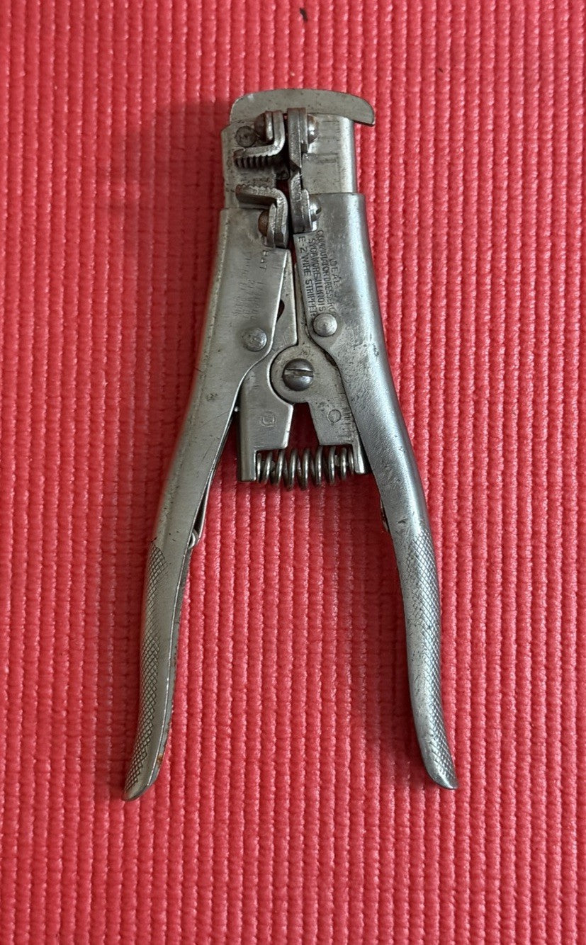 Vintage Ideal industries E – Z wire strippers Made In USA