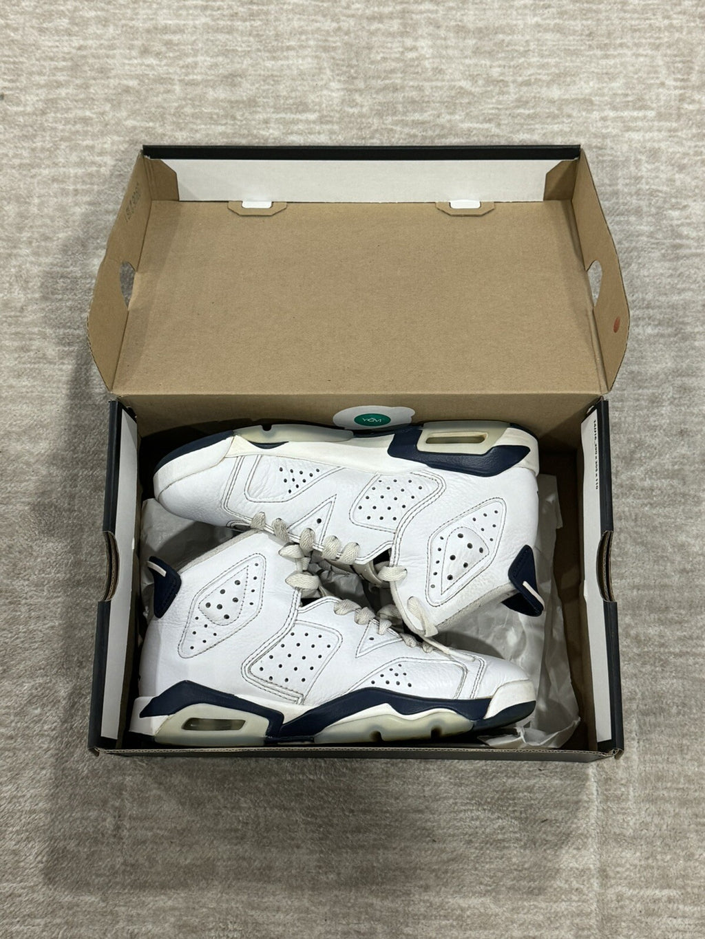 Nike Air Jordan 6 Retro GS Midnight Navy White GradeSchool Size 4Y, 384665-141