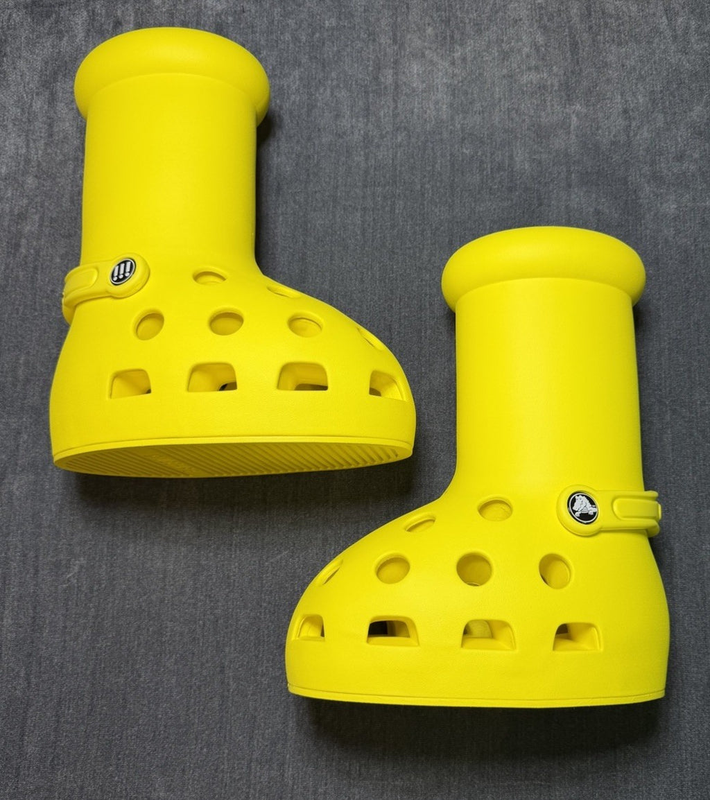 MSCHF X CROCS BIG YELLOW BOOTS CROCS SIZE 8 NEW WITH BOX