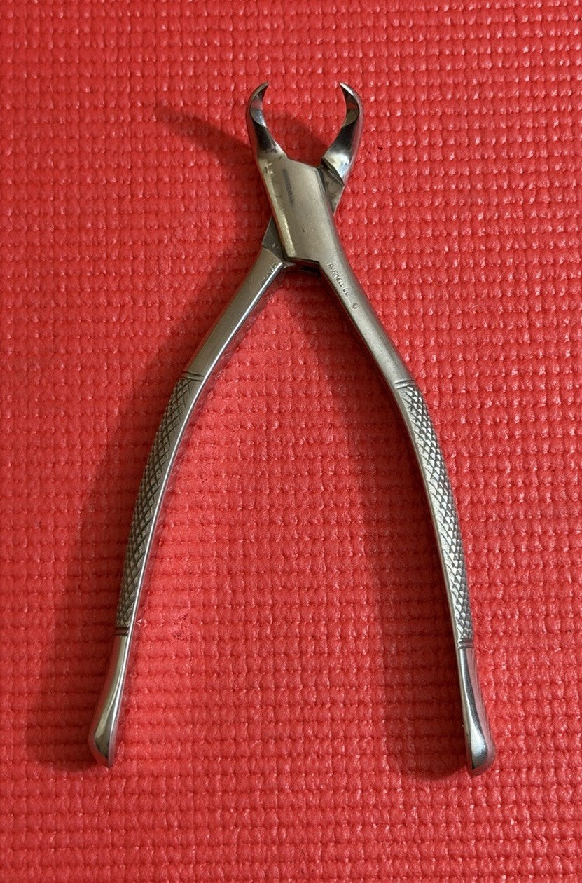 PARKELL CO. Dental EXTRACTION FORCEP NO. 3FS Stainless Steel Made In Germany