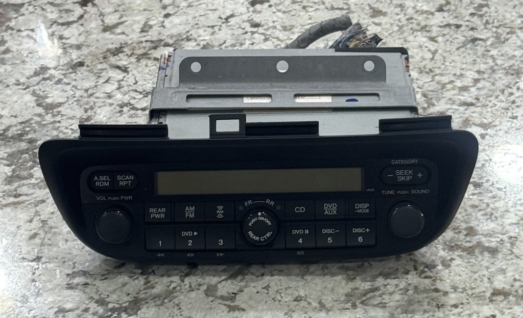 2005-2010 HONDA ODYSSEY OEM AM/FM XM RADIO CD DVD RECEIVER 39100-SHJ-A800 TESTED