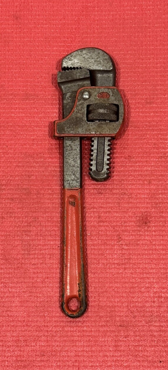 Vintage 10M 10" Adjustable Pipe Wrench B15 Heavy Duty Red Handle Made in USA