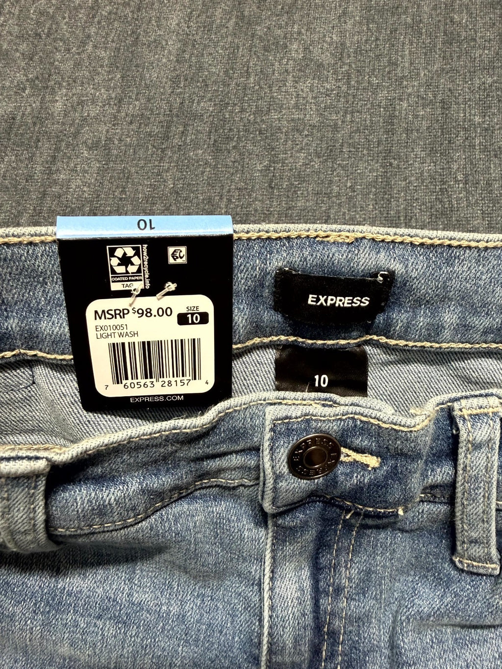 NWT Express Bootcut Jeans Women's 10 Blue Light Wash Casual 5-Pockets Zip Fly