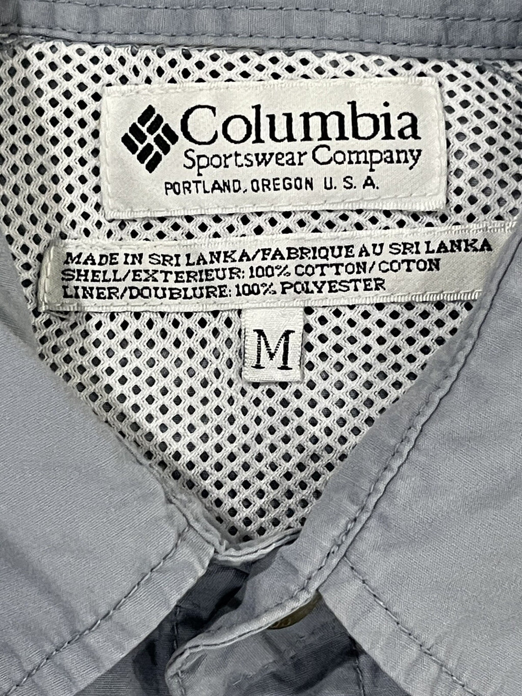 Columbia PFG Button Up Shirt  Mens Size Medium Gray Short Sleeve - B1