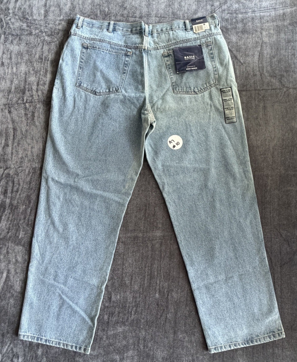 Basic Editions Regular Fit Men’s 44W X 32L Denim Blue Light Jeans NWT