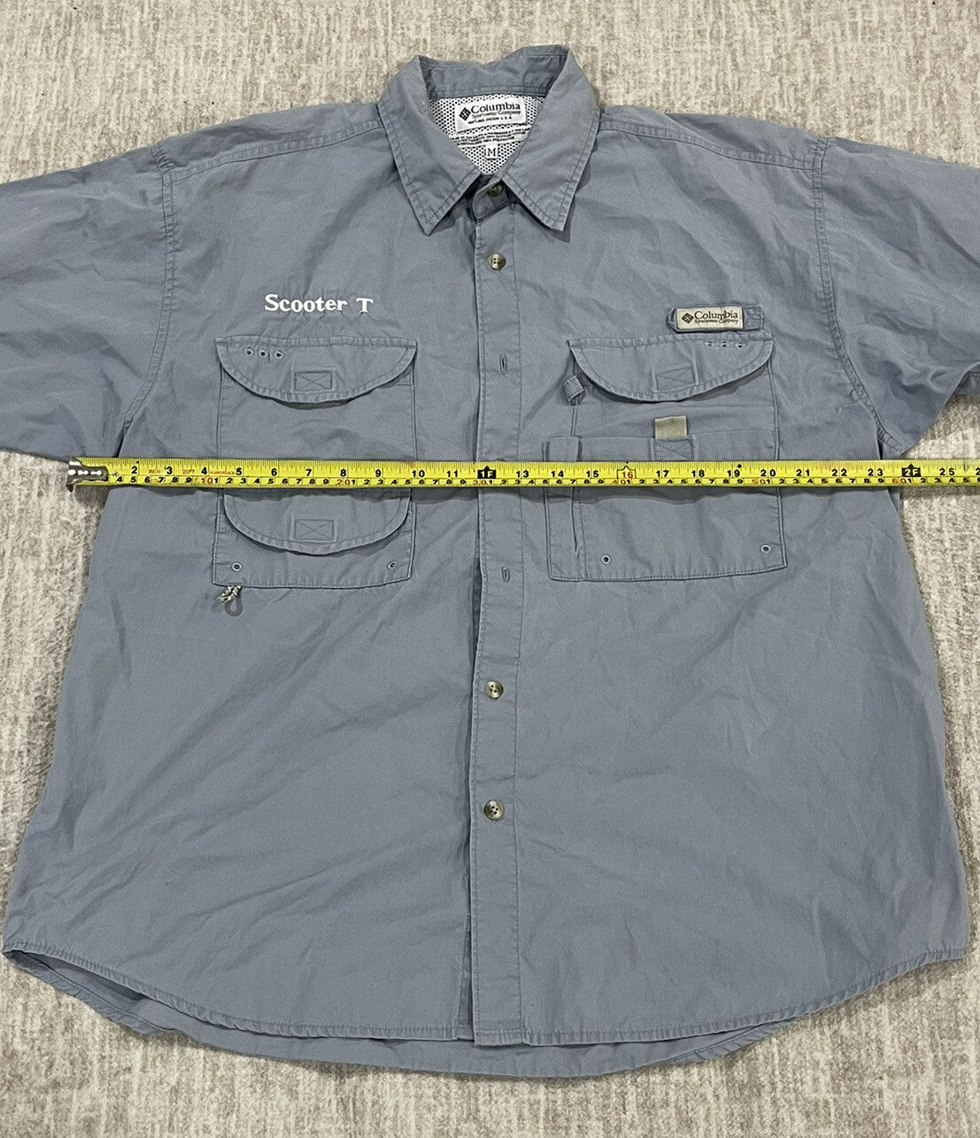 Columbia PFG Button Up Shirt  Mens Size Medium Gray Short Sleeve - B1