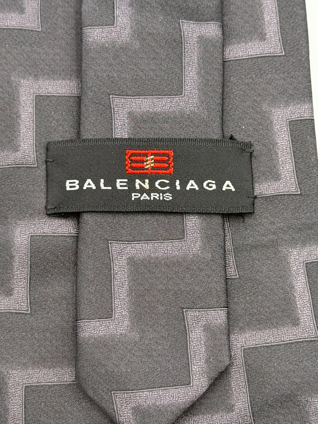 Vintage Balenciaga Paris Necktie 100% Silk Tie Gray Black Geometric Zig Zag Tie