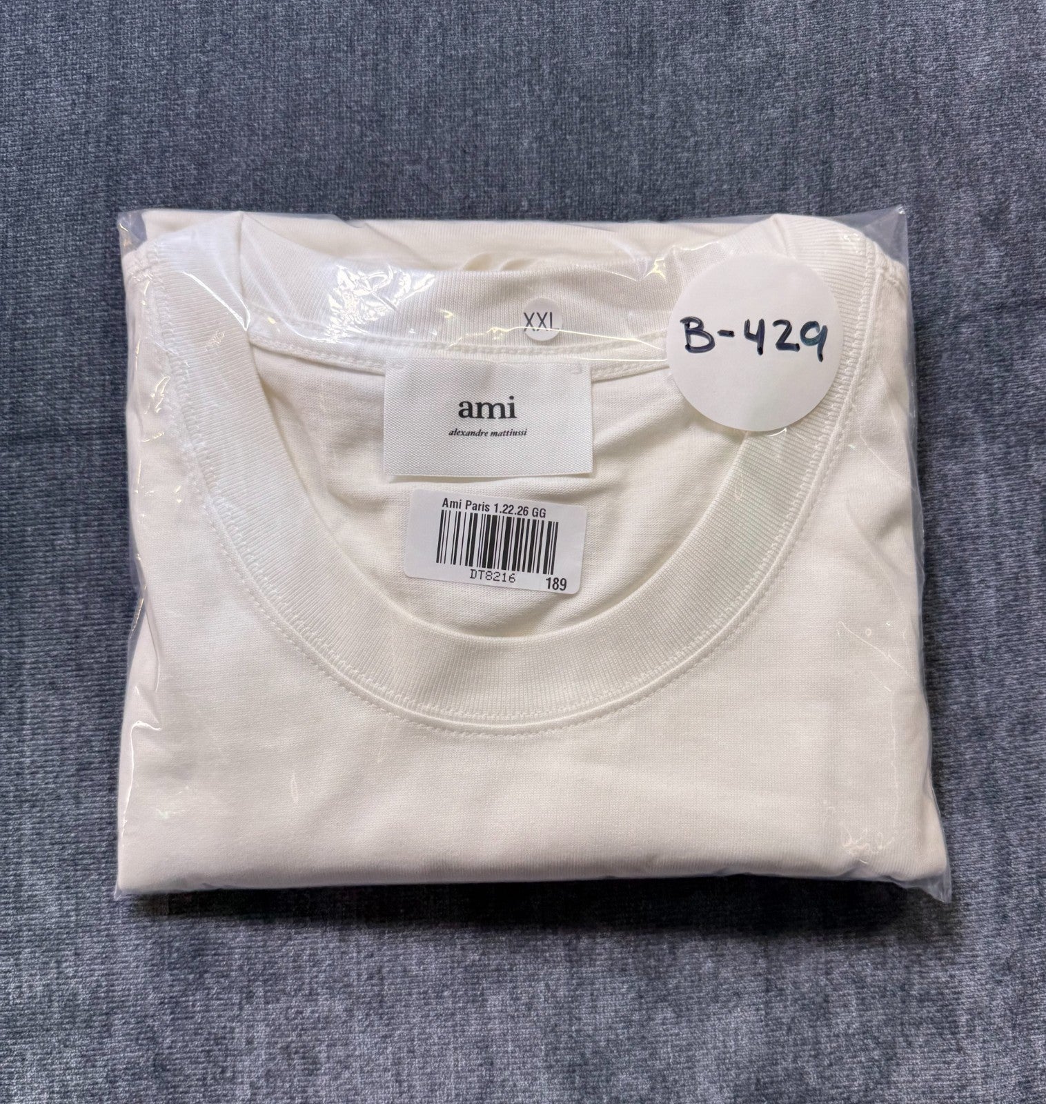 NWT Ami T-Shirt Men's 2XL White Short Sleeve Crew Neck Pullover Lightweight