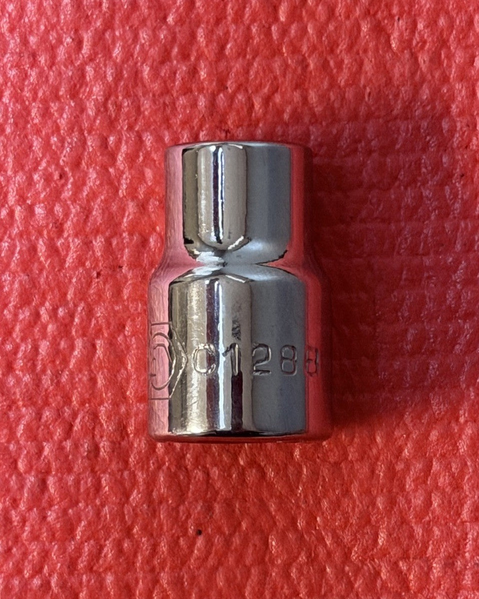 MATCO TOOLS C128B, 1/2" Drive 3/8" INVERTED STAR SOCKET Made in USA NEW