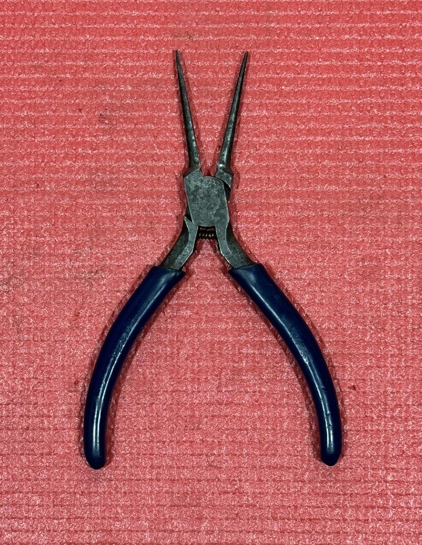 Vintage M KLEIN TOOLS USA D328 5 1/2C Needle Nose Pliers Made In USA