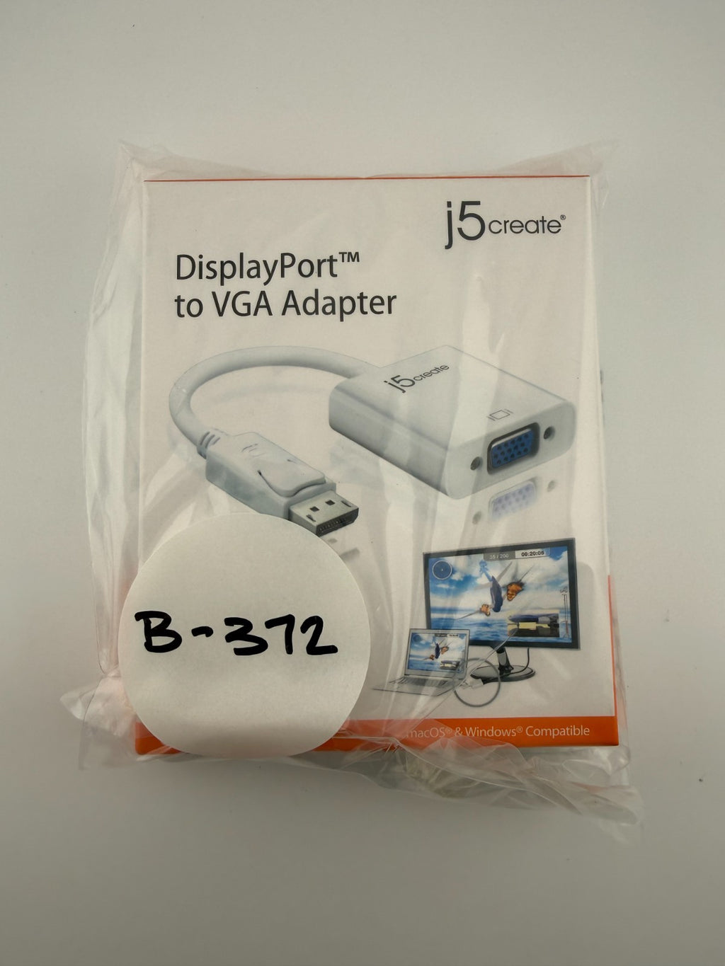 j5create DisplayPort to VGA Adapter JDA114 White DisplayPort Male to VGA Female
