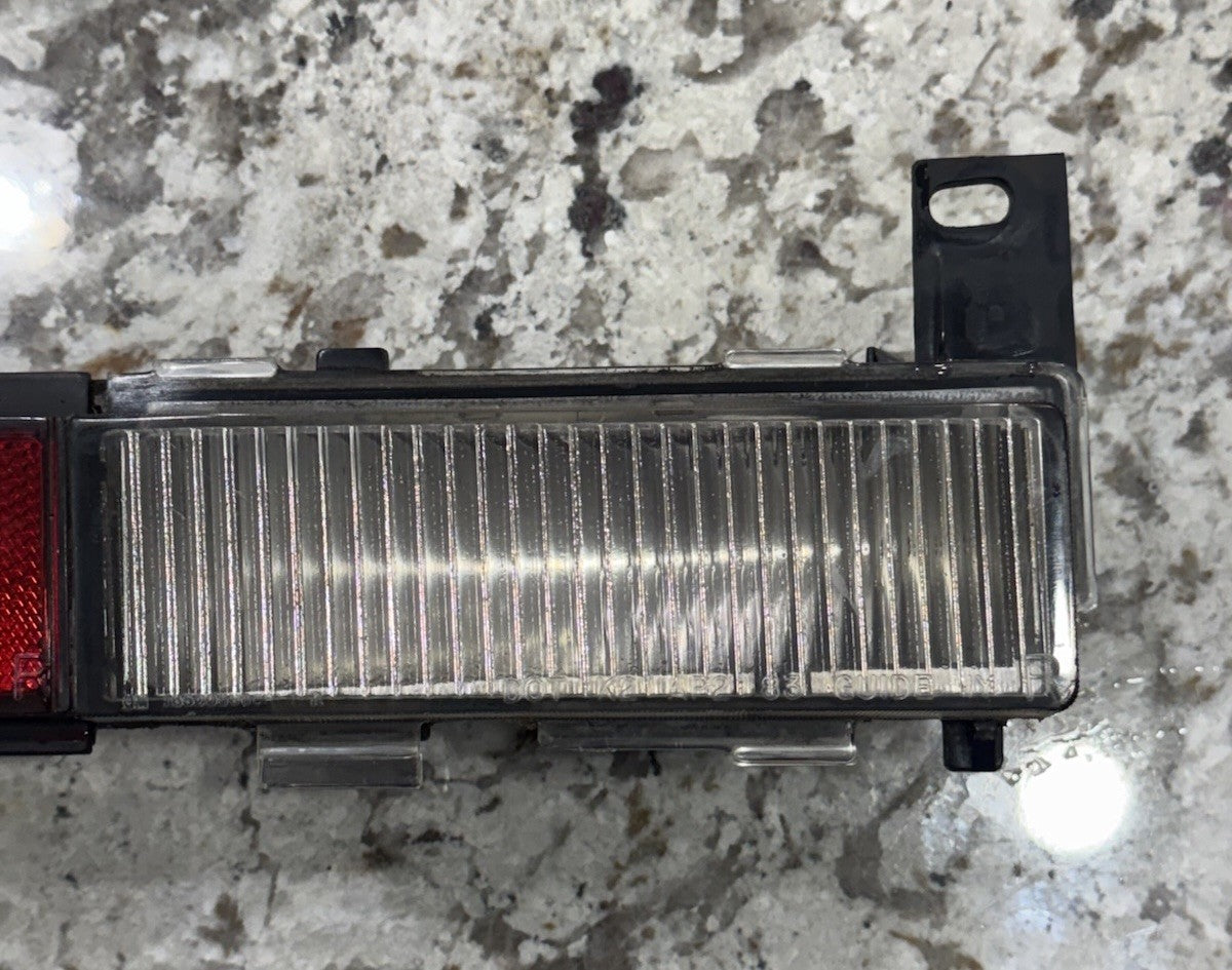 1988-1996 C4 Corvette Rear Bumper Side Marker Light Passenger Side RIGHT OEM GM