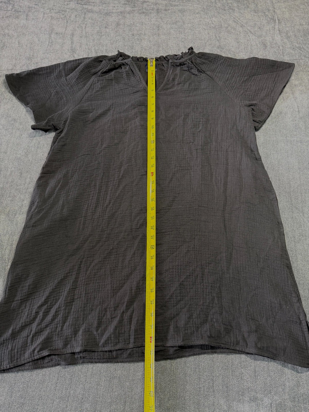 Gap Blouse Top Women's XL Black Short Sleeve V-Neck Dark Wash Casual Wear Preppy