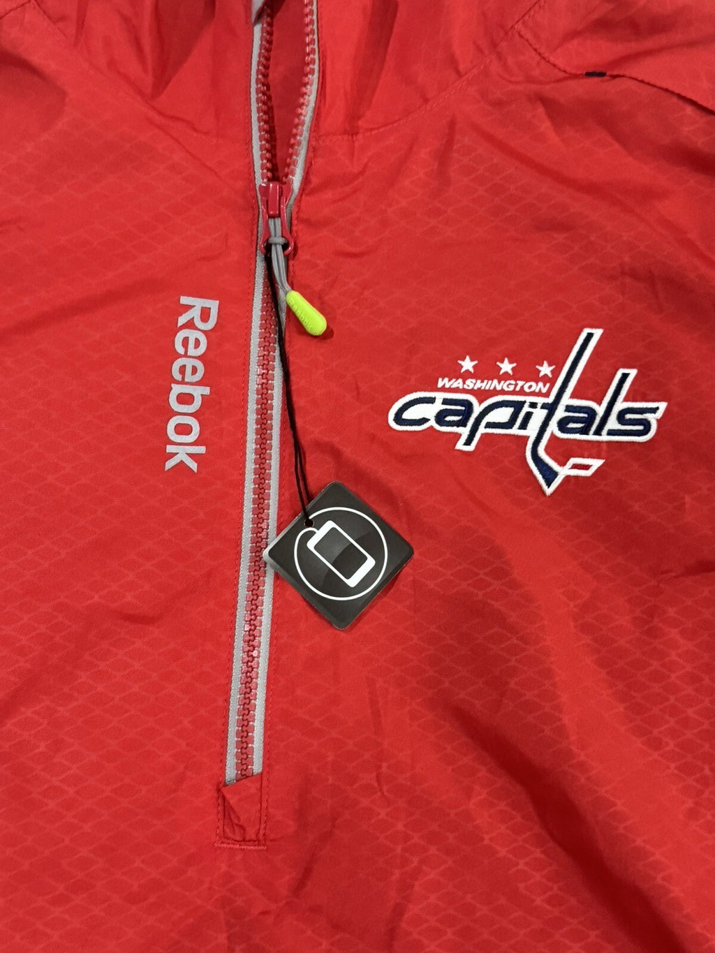New Reebok Center Ice Kinetic Fit NHL Washington Capitals Jacket Red Mens Size M