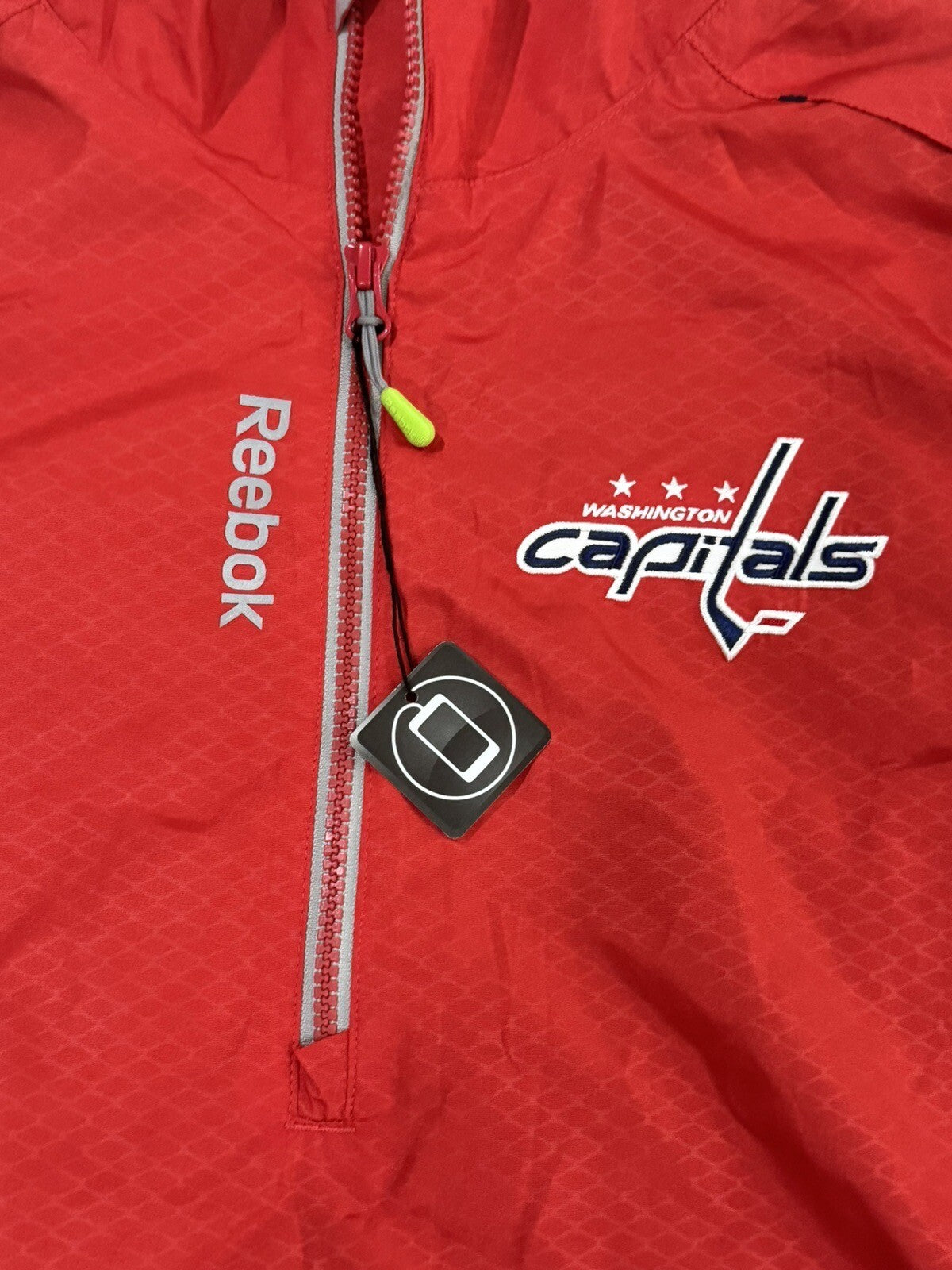 New Reebok Center Ice Kinetic Fit NHL Washington Capitals Jacket Red Mens Size M