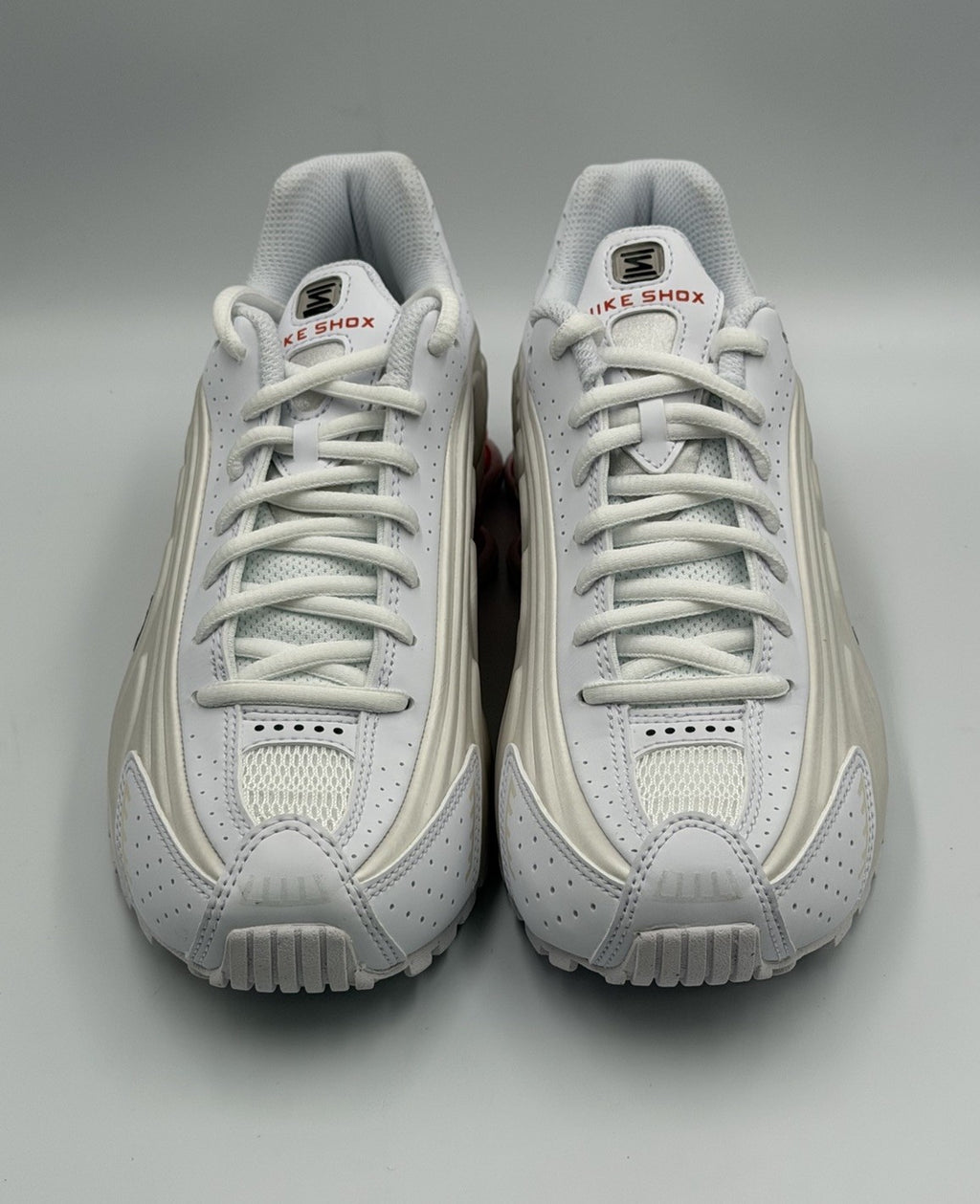 Nike Shox R4 GS Size 5Y Women's 6.5 White Phantom Picante Red Shoes CW2626-102