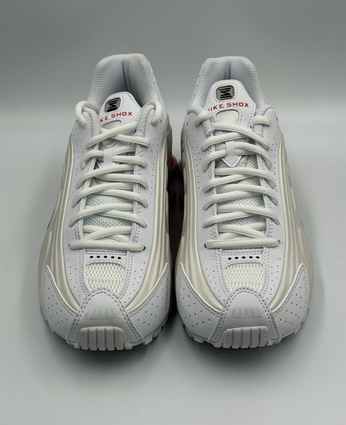 Nike Shox R4 GS Size 5Y Women's 6.5 White Phantom Picante Red Shoes CW2626-102