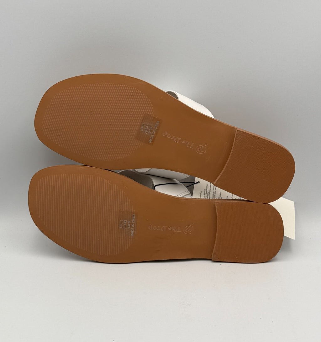 New The Drop Camilla Wide Thong Sandal Women 11 White Leather Slip-On Flat Beach