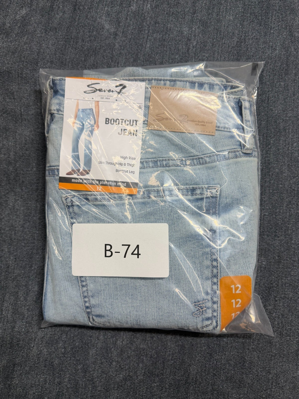 NWT Seven7 Bootcut Jeans Women's 12 Light Blue Denim High-Rise Casual Hipster