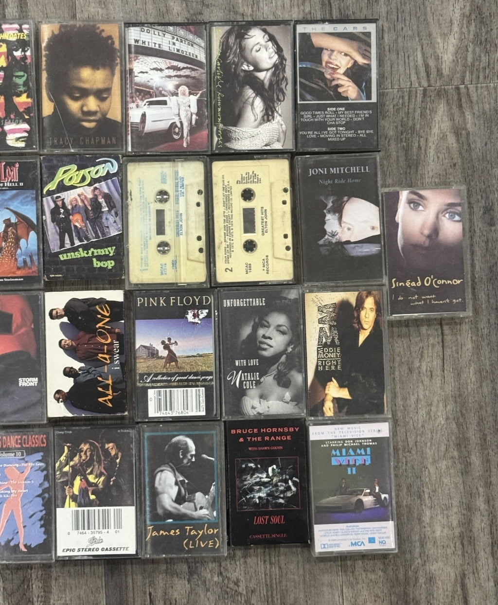 Cassette Tape Lot Of 34 Pop, R&B ,Rock" W/Carrying Case 1970’s 1980's 1990's