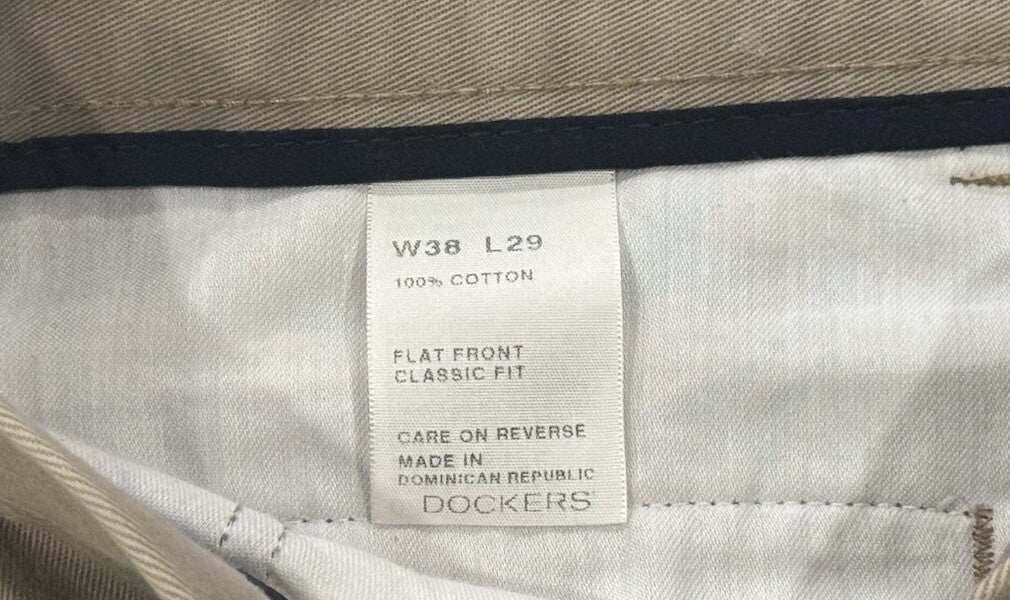 Dockers Men’s Size 38x29 Classic Fit Beige Pants W/Pockets, Zipper, & Button