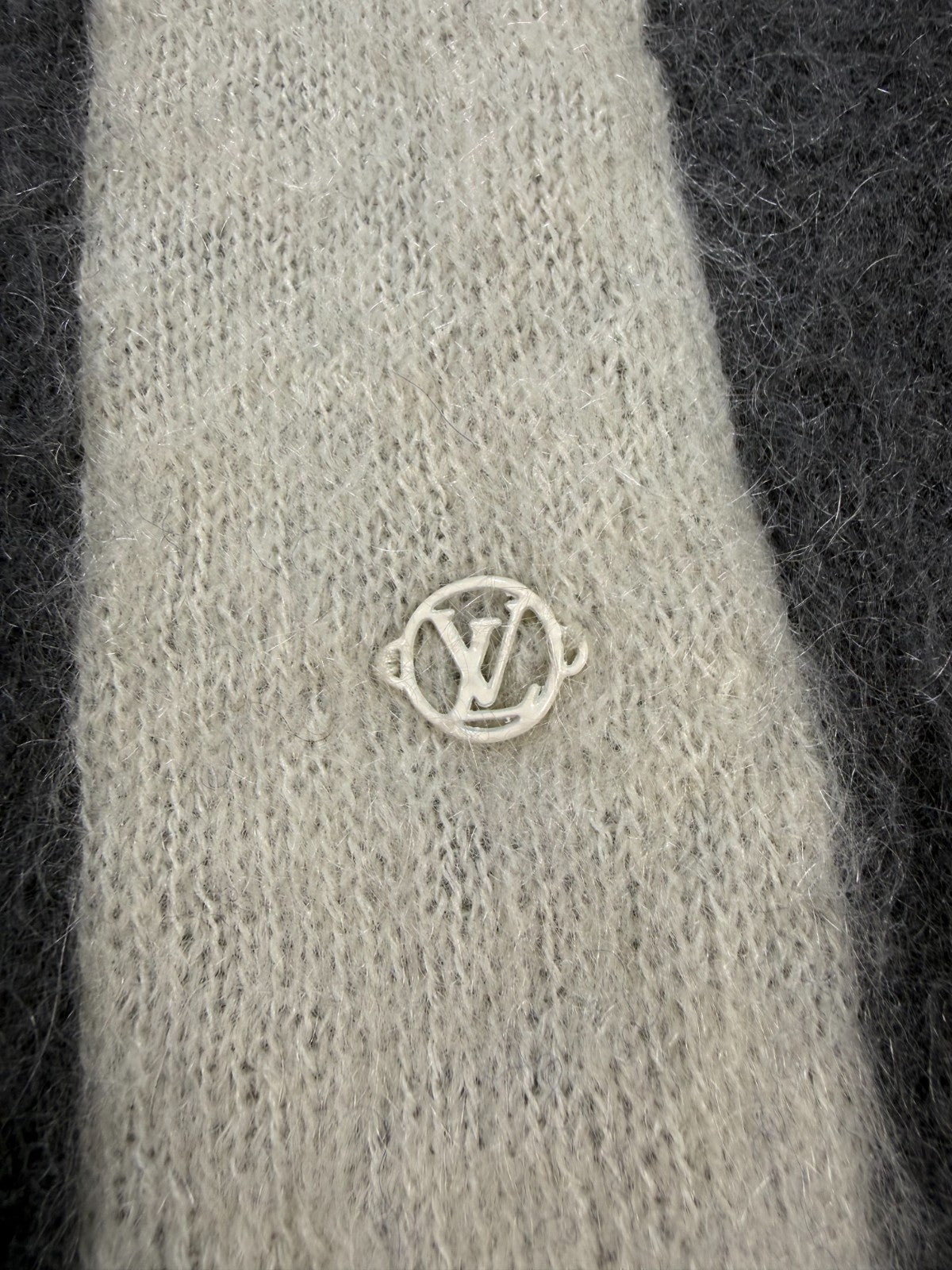 Louis Vuitton Mohair Sweater Men's Small Gray White American Flag Long Sleeve