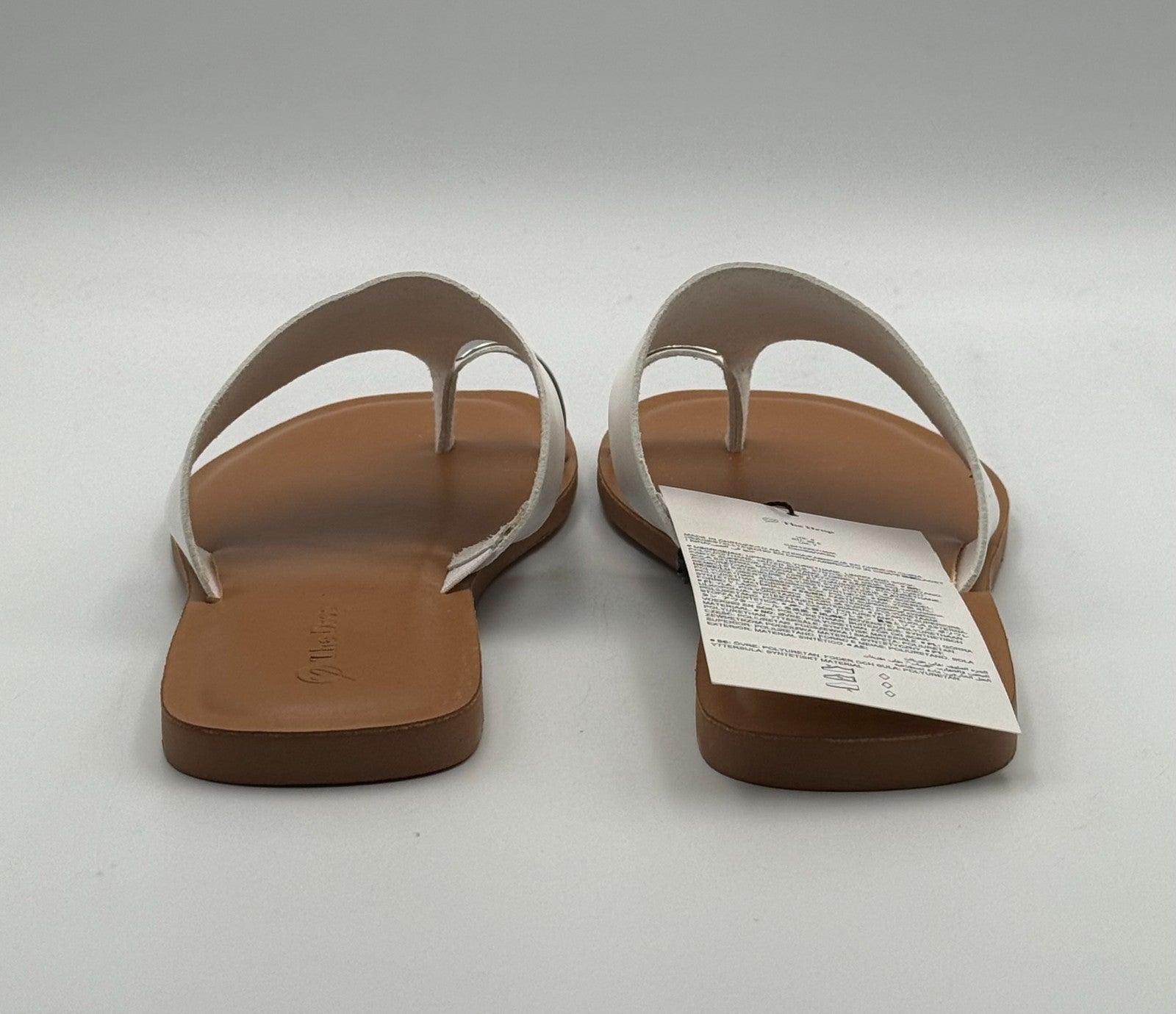 New The Drop Camilla Wide Thong Sandal Womens 9 White Leather Slip-On Flat Beach