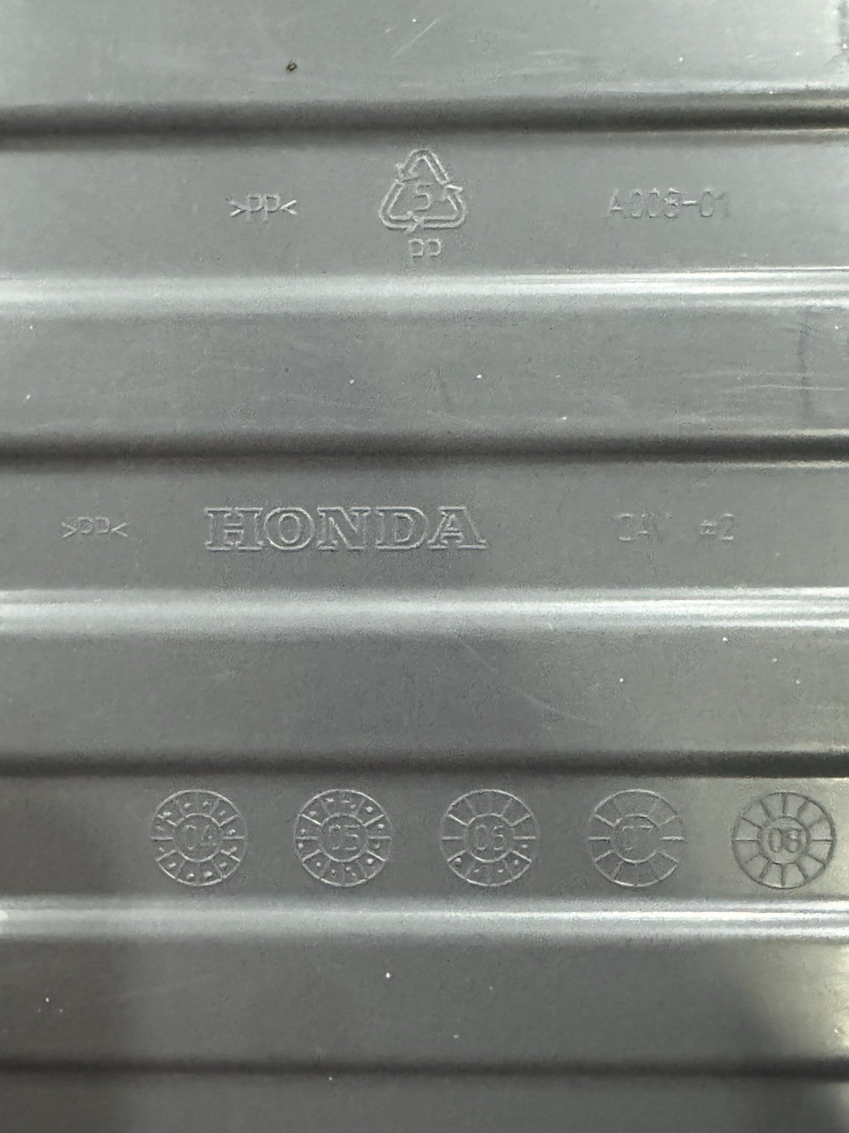 05-07 HONDA OEM Odyssey Front Under Passenger Seat Storage Bin Tray Drawer GRAY