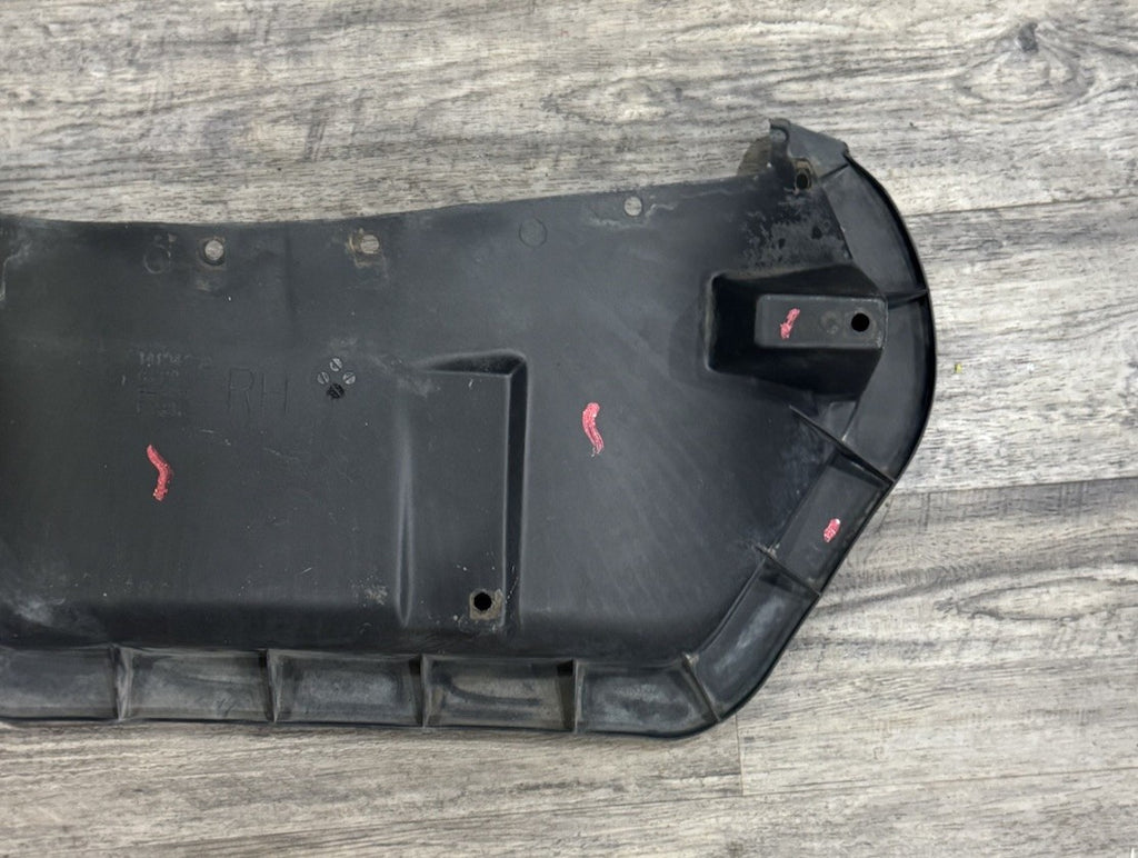1988-96 CHEVROLET CORVETTE C4 FRONT RIGHT UPPER WHEELHOUSE SPLASH SHIELD OEM