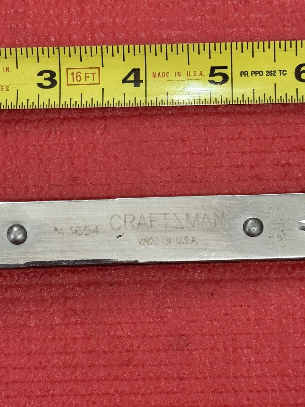 Craftsman 43654, SAE 5/8" X 11/16" Ratcheting Offset Box Wrench 12PT Made in USA