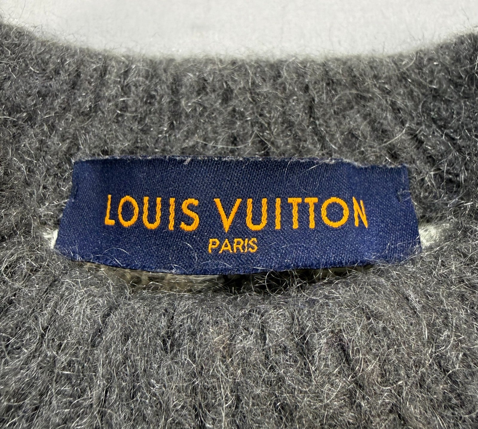 Louis Vuitton Mohair Sweater Men's Small Gray White American Flag Long Sleeve