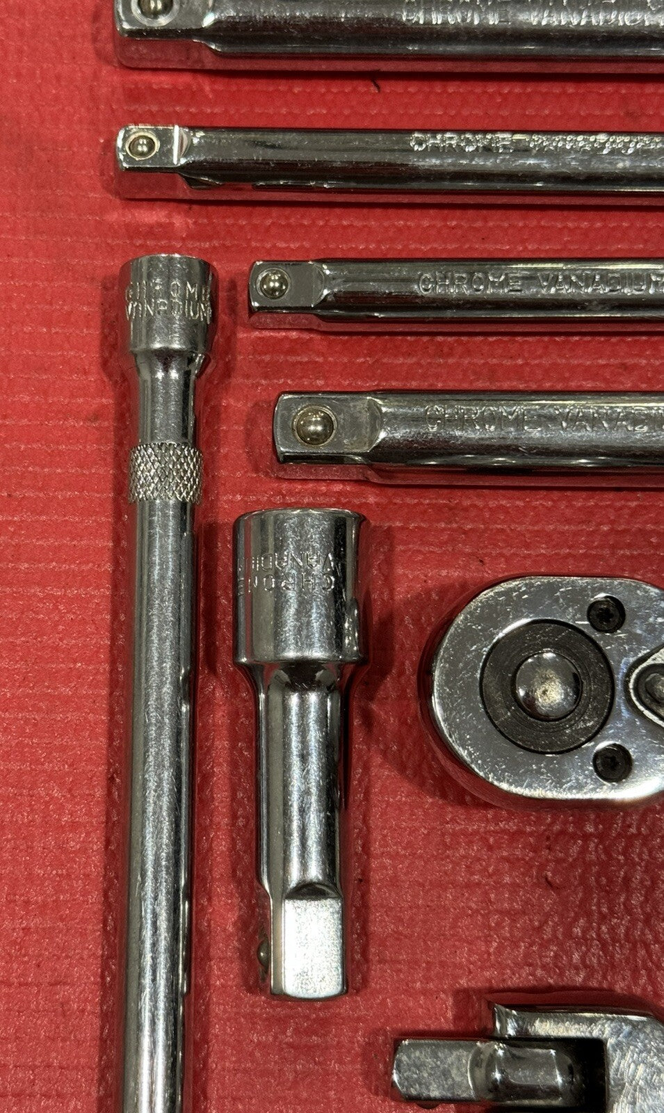 NEW 8 PC SET CHROME VANADIUM 3/8" & 1/2" DRIVE RATCHET, BREAKER BAR & EXTENSIONS