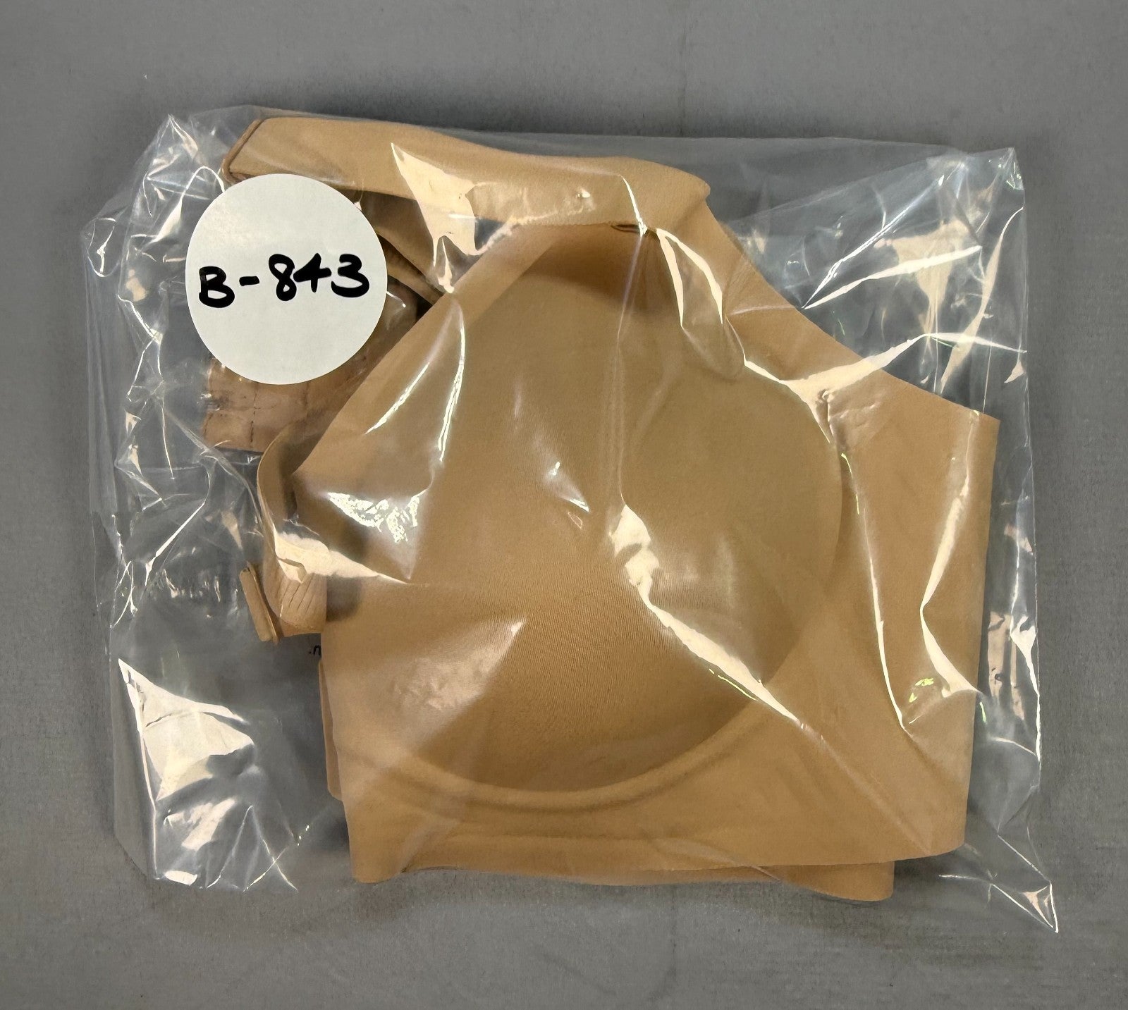 NWT OEAK Wireless Bra Women's Beige Comfort Seamless Size Small Full Coverage
