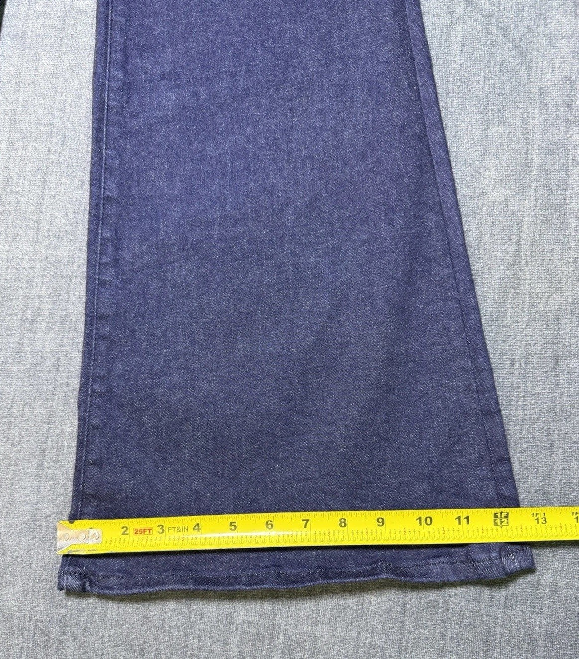 Good American Jeans Size 14-18 Mid-Rise Skinny fit With Flared color INDIGO. NWT