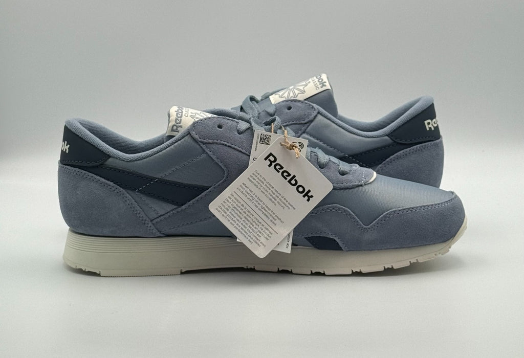 Reebok Classic Nylon Sneakers Mens 9.5 Blue Suede Lace Up Low Top Athletic Shoes