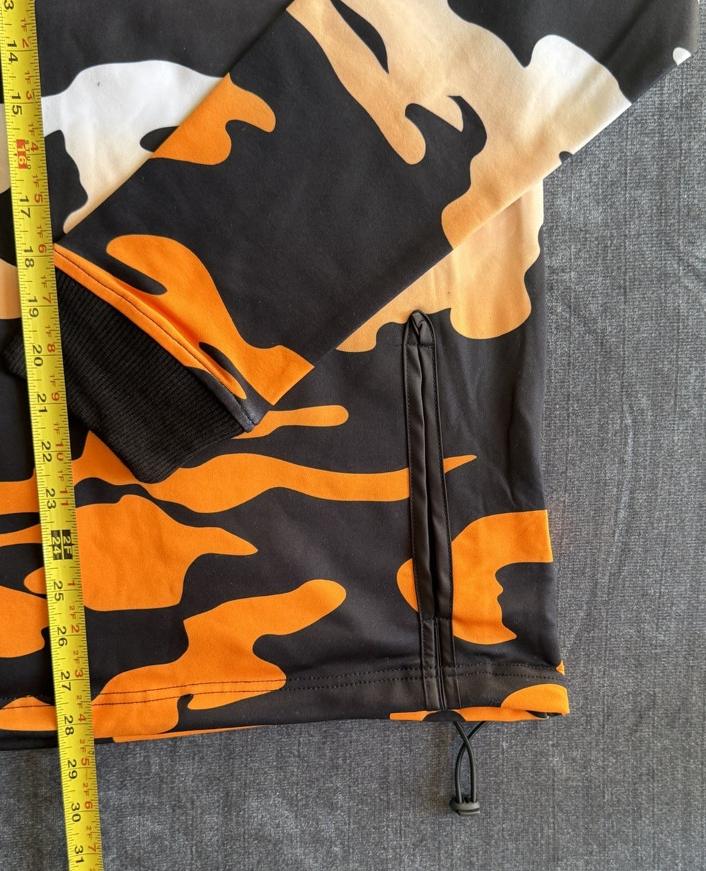 CREATE 2MRW Men's Size Small (S) Black Camo Pullover Sweatshirt Crewneck NWT