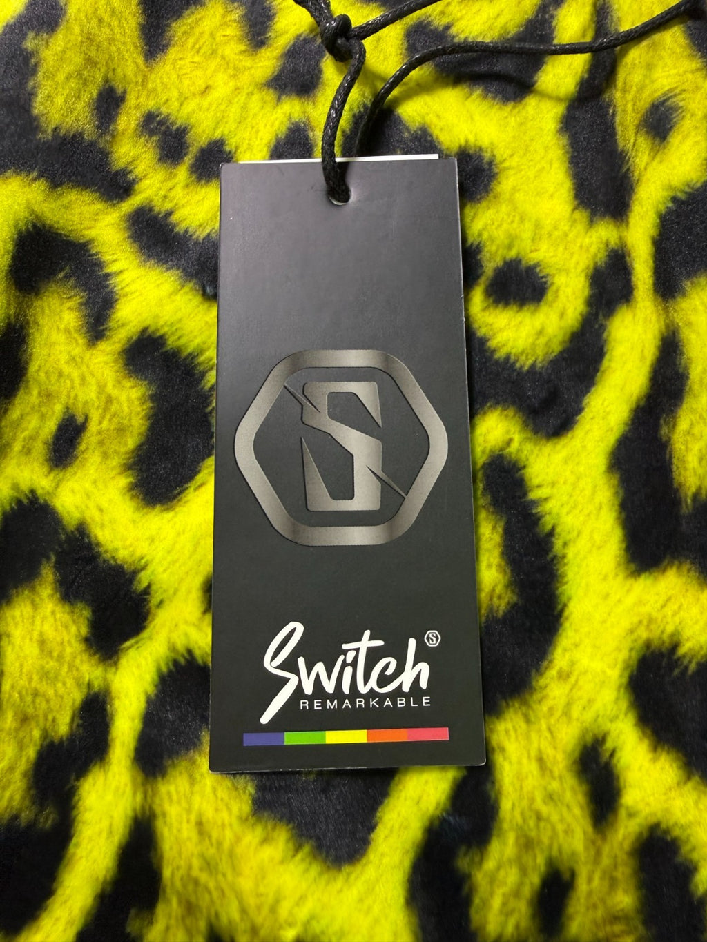 NWT Switch Remarkable Kings Leopard Print Crew Neck Sweatshirt Men's XL Yellow