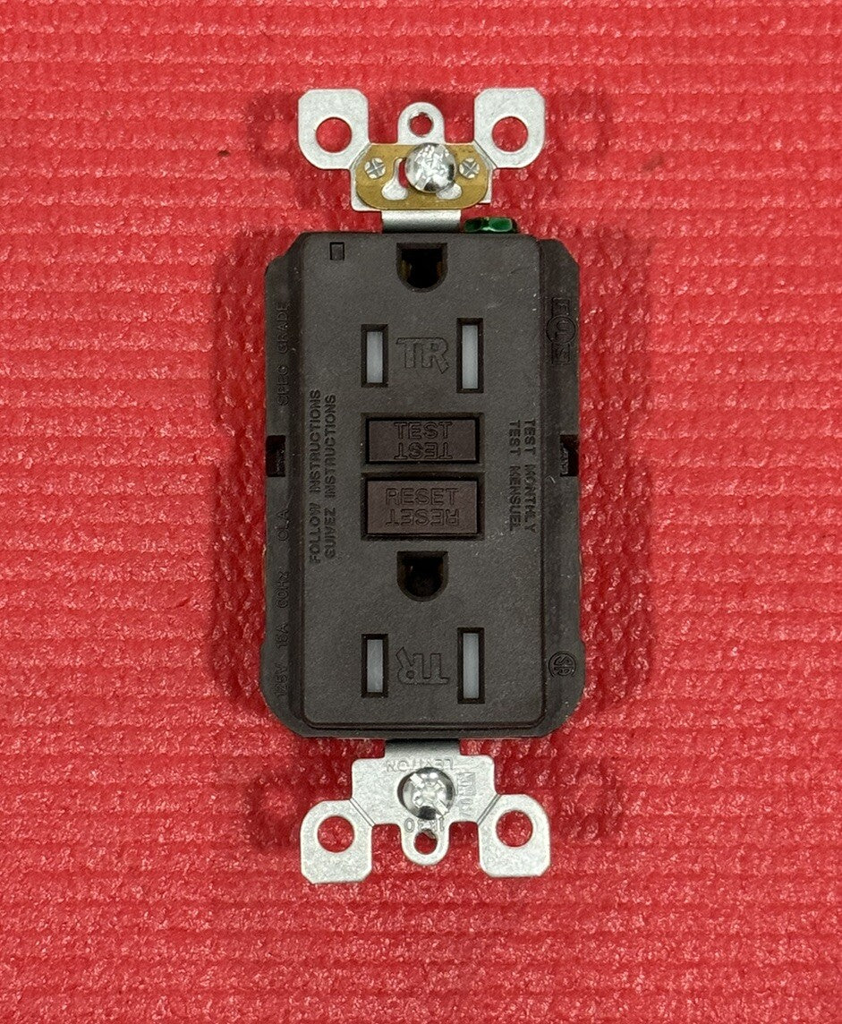 New Leviton 15A, 125V SmartlockPro Tamper Resistant GFCI Outlet, Black X7599-K