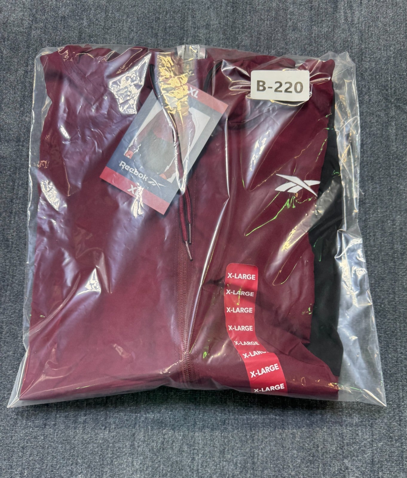 NWT Reebok Full Zip Training Woven Jacket Men's XL Maroon Black Adjustable Hood