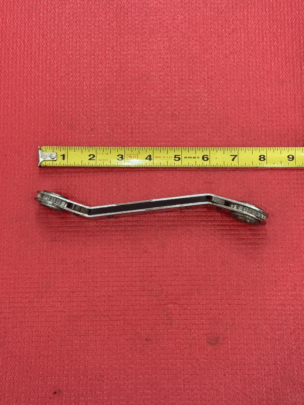 Craftsman 43654, SAE 5/8" X 11/16" Ratcheting Offset Box Wrench 12PT Made in USA