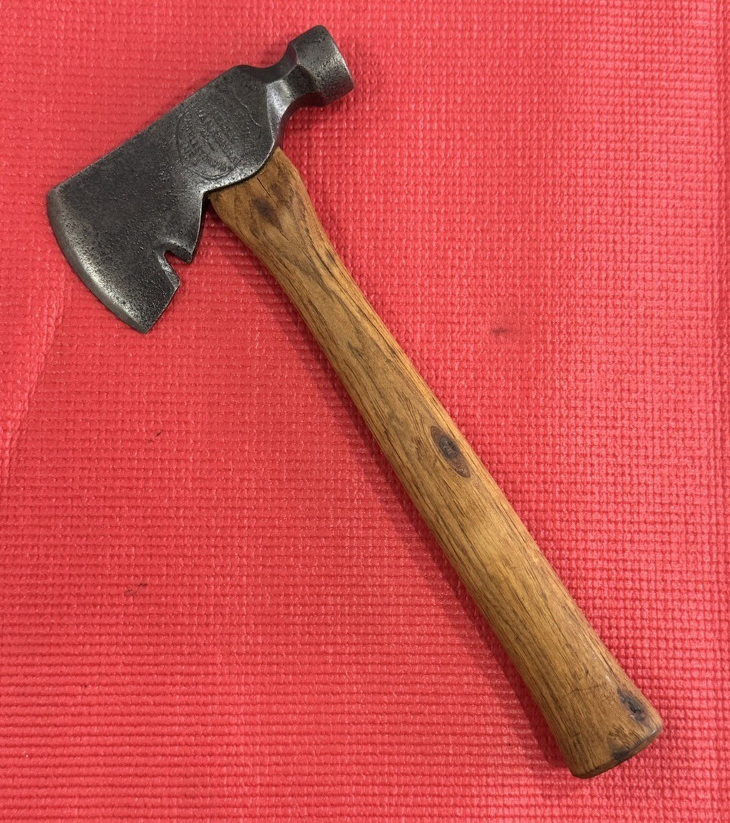 Vintage KELLY Axe & Tool Co. VANADIUM Embossed Carpenter Hatchet USA Super Clean