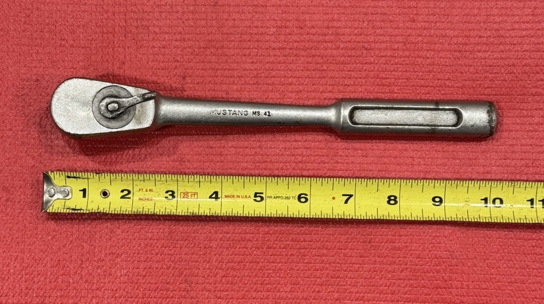 Vintage Mustang 1/2" Drive Wrench Ratchet MS 41   Oil Port Made in USA  Rare