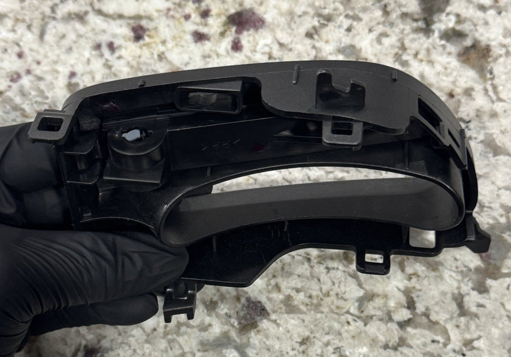 2005 - 2010 HONDA ODYSSEY OEM AUTOMATIC TRANSMISSION SHIFTER BEZEL TRIM COVER