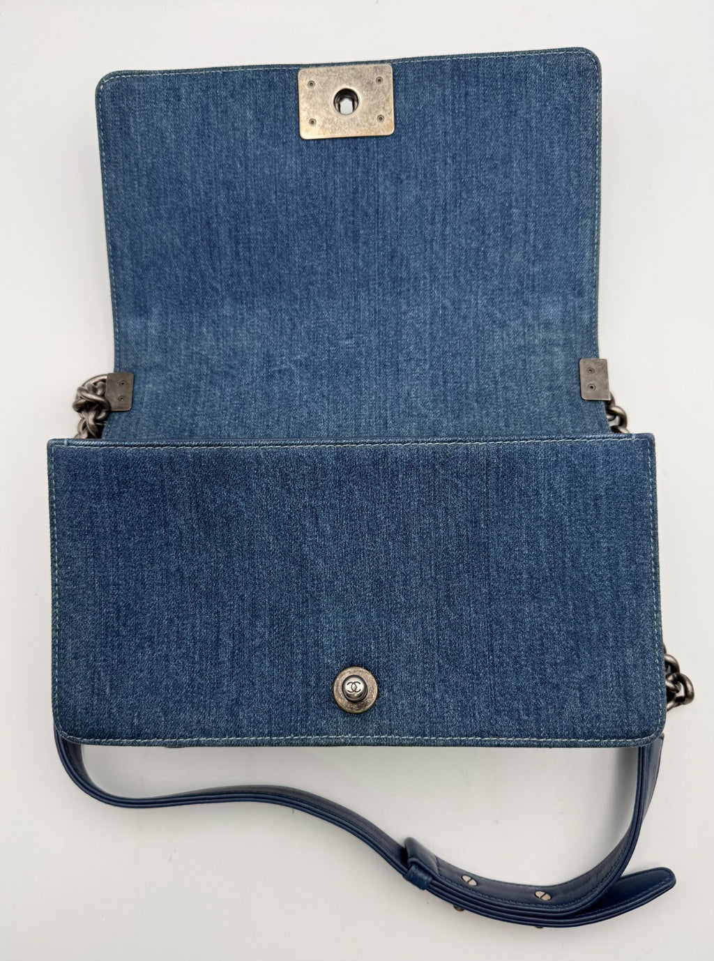 Chanel Shoulder Bag Boy Medium Navy Blue Denim Tweed Streetwear Authentic
