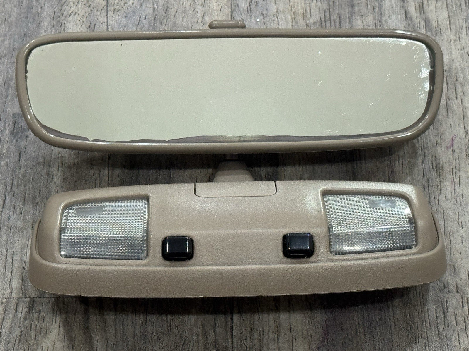 1996 1997 1998 Toyota 4Runner OEM Rear View Mirror Assembly Overhead Dome Light